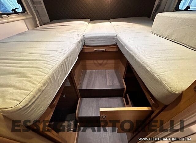 ADRIA MATRIX M 670 SL GEMELLI 165 CV POWER 12/2017 KM 28.328 UNIPRO DOPPIO CLIMA SAT FULL pieno