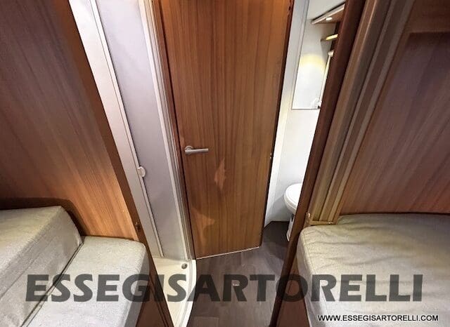 ADRIA MATRIX M 670 SL GEMELLI 165 CV POWER 12/2017 KM 28.328 UNIPRO DOPPIO CLIMA SAT FULL pieno