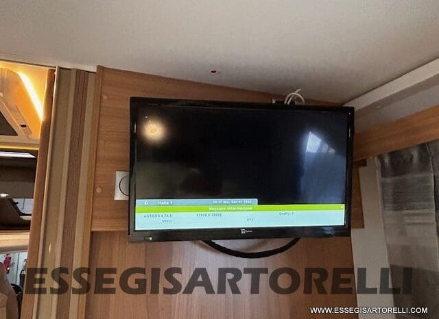ADRIA MATRIX M 670 SL GEMELLI 165 CV POWER 12/2017 KM 28.328 UNIPRO DOPPIO CLIMA SAT FULL pieno