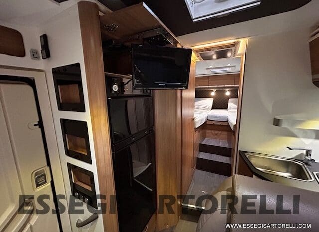 ADRIA MATRIX M 670 SL GEMELLI 165 CV POWER 12/2017 KM 28.328 UNIPRO DOPPIO CLIMA SAT FULL pieno