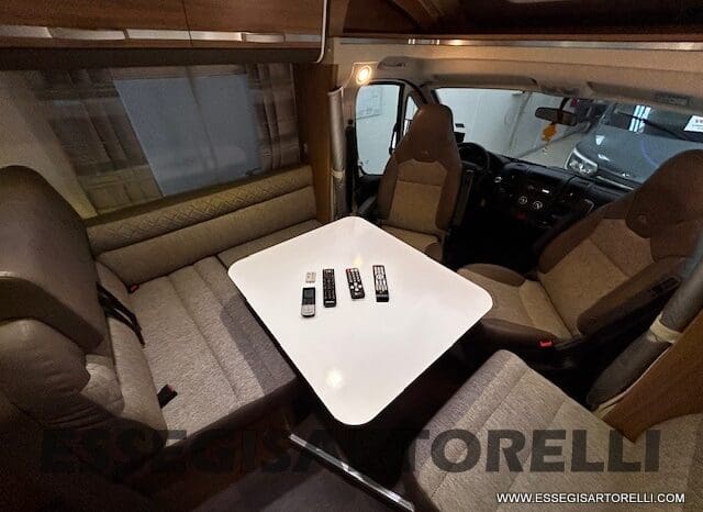 ADRIA MATRIX M 670 SL GEMELLI 165 CV POWER 12/2017 KM 28.328 UNIPRO DOPPIO CLIMA SAT FULL pieno