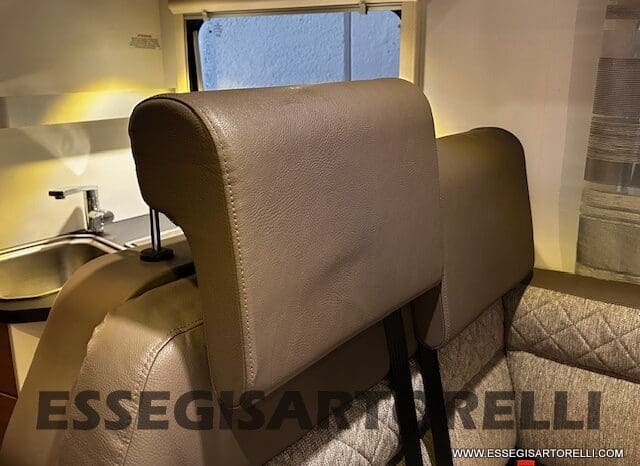 ADRIA MATRIX M 670 SL GEMELLI 165 CV POWER 12/2017 KM 28.328 UNIPRO DOPPIO CLIMA SAT FULL pieno