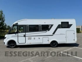 ADRIA SONIC PLUS 700 SL GARAGE LETTI GEMELLI GAMMA 2025 FARI LED E UCONNECT 10″