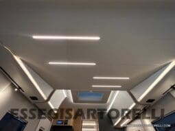 ADRIA SONIC PLUS 700 DL GARAGE 140 cv letti gemelli GAMMA 2025 FACE TO FACE AUTOMATICO pieno