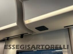 ADRIA SONIC PLUS 700 DL GARAGE 140 cv letti gemelli GAMMA 2025 FACE TO FACE AUTOMATICO pieno