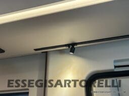 ADRIA SONIC PLUS 700 DL GARAGE 140 cv letti gemelli GAMMA 2025 FACE TO FACE AUTOMATICO pieno