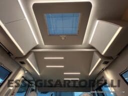 ADRIA SONIC PLUS 700 DL GARAGE 140 cv letti gemelli GAMMA 2025 FACE TO FACE AUTOMATICO pieno