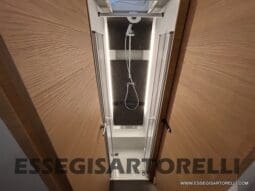 ADRIA SONIC PLUS 700 DL GARAGE 140 cv letti gemelli GAMMA 2025 FACE TO FACE AUTOMATICO pieno