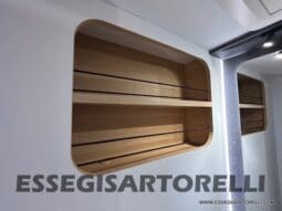 ADRIA SONIC PLUS 700 DL GARAGE 140 cv letti gemelli GAMMA 2025 FACE TO FACE AUTOMATICO pieno