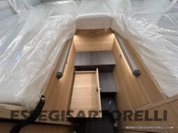 ADRIA SONIC PLUS 700 DL GARAGE 140 cv letti gemelli GAMMA 2025 FACE TO FACE AUTOMATICO pieno