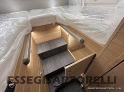 ADRIA SONIC PLUS 700 DL GARAGE 140 cv letti gemelli GAMMA 2025 FACE TO FACE AUTOMATICO pieno