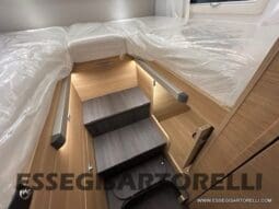 ADRIA SONIC PLUS 700 DL GARAGE 140 cv letti gemelli GAMMA 2025 FACE TO FACE AUTOMATICO pieno