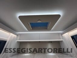ADRIA SONIC PLUS 700 DL GARAGE 140 cv letti gemelli GAMMA 2025 FACE TO FACE AUTOMATICO pieno