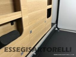 ADRIA SONIC PLUS 700 DL GARAGE 140 cv letti gemelli GAMMA 2025 FACE TO FACE AUTOMATICO pieno