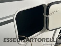 ADRIA SONIC PLUS 700 DL GARAGE 140 cv letti gemelli GAMMA 2025 FACE TO FACE AUTOMATICO pieno