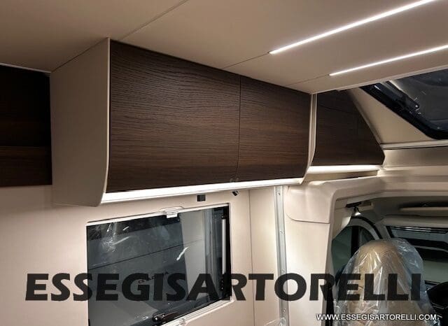ADRIA MATRIX SUPREME EDITION M 670 DC LETTO NAUTICO E BASCULANTE pieno