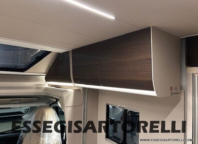 ADRIA MATRIX SUPREME EDITION M 670 DC LETTO NAUTICO E BASCULANTE pieno