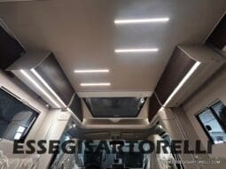 ADRIA MATRIX SUPREME EDITION M 670 DC LETTO NAUTICO E BASCULANTE pieno