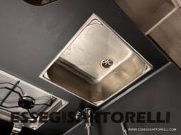ADRIA MATRIX SUPREME EDITION M 670 DC LETTO NAUTICO E BASCULANTE pieno