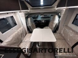 ADRIA MATRIX SUPREME EDITION M 670 DC LETTO NAUTICO E BASCULANTE pieno