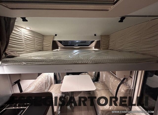 ADRIA MATRIX SUPREME EDITION M 670 DC LETTO NAUTICO E BASCULANTE pieno