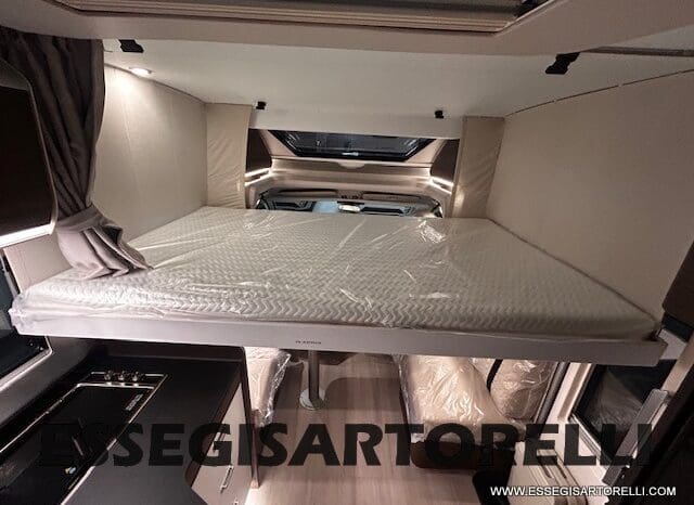 ADRIA MATRIX SUPREME EDITION M 670 DC LETTO NAUTICO E BASCULANTE pieno