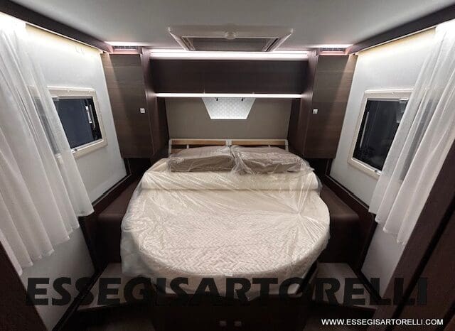 ADRIA MATRIX SUPREME EDITION M 670 DC LETTO NAUTICO E BASCULANTE pieno