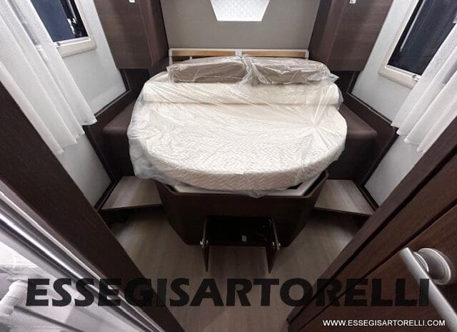 ADRIA MATRIX SUPREME EDITION M 670 DC LETTO NAUTICO E BASCULANTE pieno