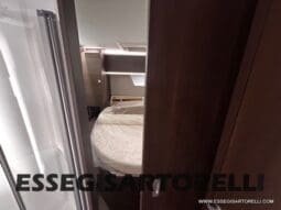 ADRIA MATRIX SUPREME EDITION M 670 DC LETTO NAUTICO E BASCULANTE pieno