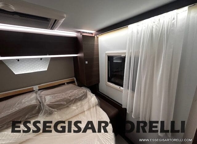 ADRIA MATRIX SUPREME EDITION M 670 DC LETTO NAUTICO E BASCULANTE pieno