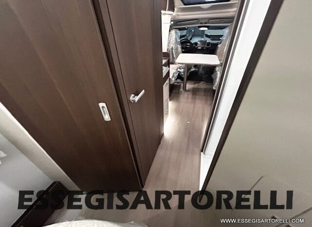 ADRIA MATRIX SUPREME EDITION M 670 DC LETTO NAUTICO E BASCULANTE pieno