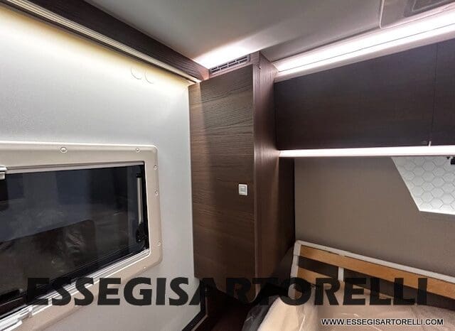 ADRIA MATRIX SUPREME EDITION M 670 DC LETTO NAUTICO E BASCULANTE pieno