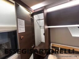 ADRIA MATRIX SUPREME EDITION M 670 DC LETTO NAUTICO E BASCULANTE pieno