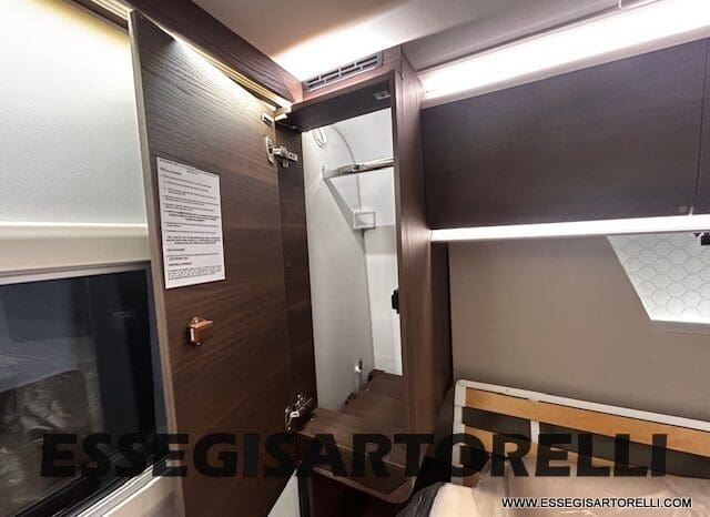 ADRIA MATRIX SUPREME EDITION M 670 DC LETTO NAUTICO E BASCULANTE pieno