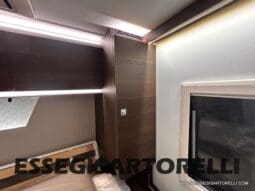 ADRIA MATRIX SUPREME EDITION M 670 DC LETTO NAUTICO E BASCULANTE pieno