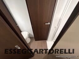 ADRIA MATRIX SUPREME EDITION M 670 DC LETTO NAUTICO E BASCULANTE pieno
