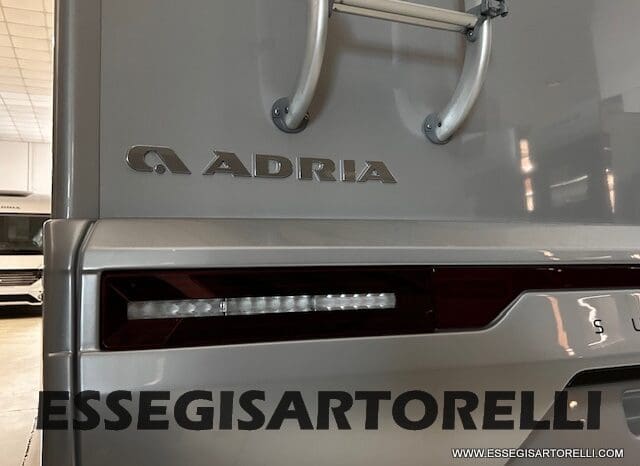 ADRIA MATRIX SUPREME EDITION M 670 DC LETTO NAUTICO E BASCULANTE pieno