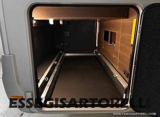 ADRIA MATRIX SUPREME EDITION M 670 DC LETTO NAUTICO E BASCULANTE pieno