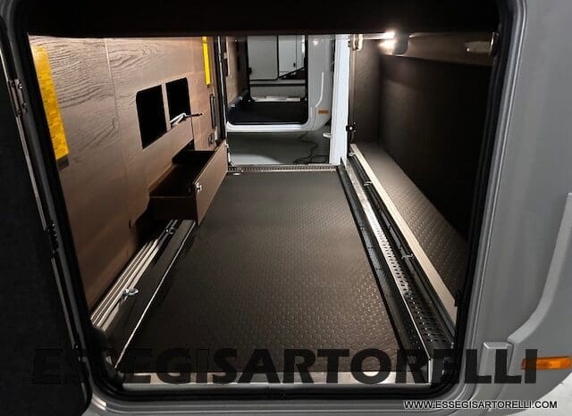 ADRIA MATRIX SUPREME EDITION M 670 DC LETTO NAUTICO E BASCULANTE pieno