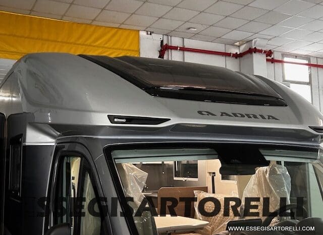 ADRIA MATRIX SUPREME EDITION M 670 DC LETTO NAUTICO E BASCULANTE pieno