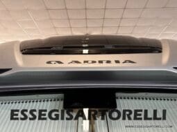 ADRIA MATRIX SUPREME EDITION M 670 DC LETTO NAUTICO E BASCULANTE pieno
