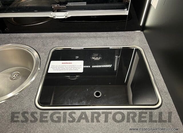 CHAUSSON TITANIUM 627 170 CV AUTOMATICO GEMELLI 699 CM 12/2024 KM 4.900 pieno