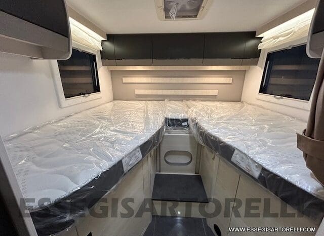CHAUSSON TITANIUM 627 170 CV AUTOMATICO GEMELLI 699 CM 12/2024 KM 4.900 pieno