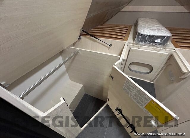 CHAUSSON TITANIUM 627 170 CV AUTOMATICO GEMELLI 699 CM 12/2024 KM 4.900 pieno