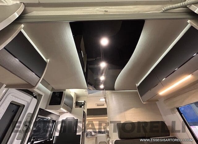 CHAUSSON TITANIUM 627 170 CV AUTOMATICO GEMELLI 699 CM 12/2024 KM 4.900 pieno