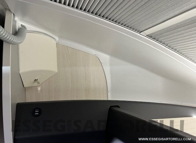 CHAUSSON TITANIUM 627 170 CV AUTOMATICO GEMELLI 699 CM 12/2024 KM 4.900 pieno