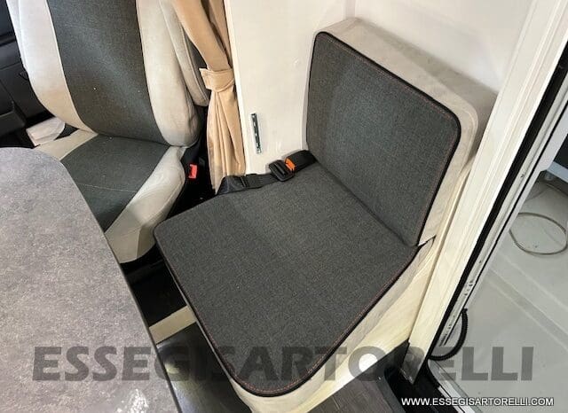 CHAUSSON TITANIUM 627 170 CV AUTOMATICO GEMELLI 699 CM 12/2024 KM 4.900 pieno