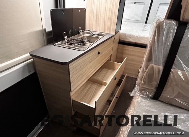 ADRIA V 60 SP TENT TOP CAMPER PURO TRUMA DIESEL 599 CM pieno