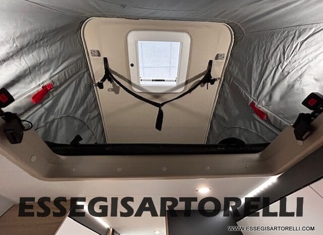 ADRIA V 60 SP TENT TOP CAMPER PURO TRUMA DIESEL 599 CM pieno