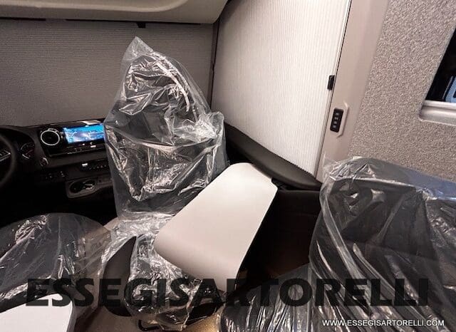 NEW MY 2026 ADRIA SUPERSONIC 890 LL 170 CV POWER AUTOMATICO pieno